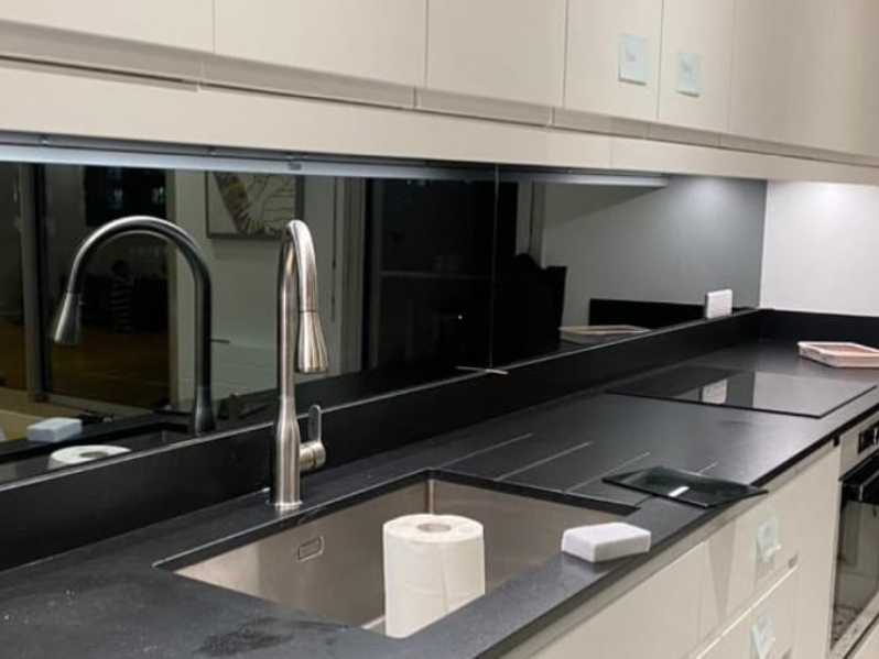 Crédence de cuisine en verre sur mesure Paris