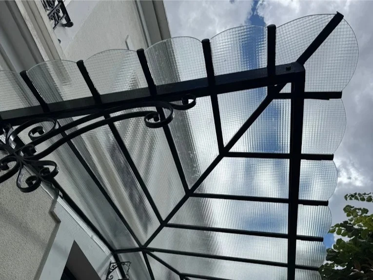 Marquise en verre trempé feuilleté sur mesure Paris